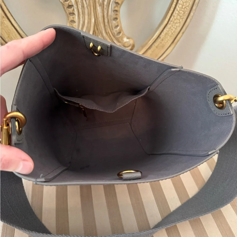 Genuine Leather Bucket Bag Dark Gray - Picture 5 of 13